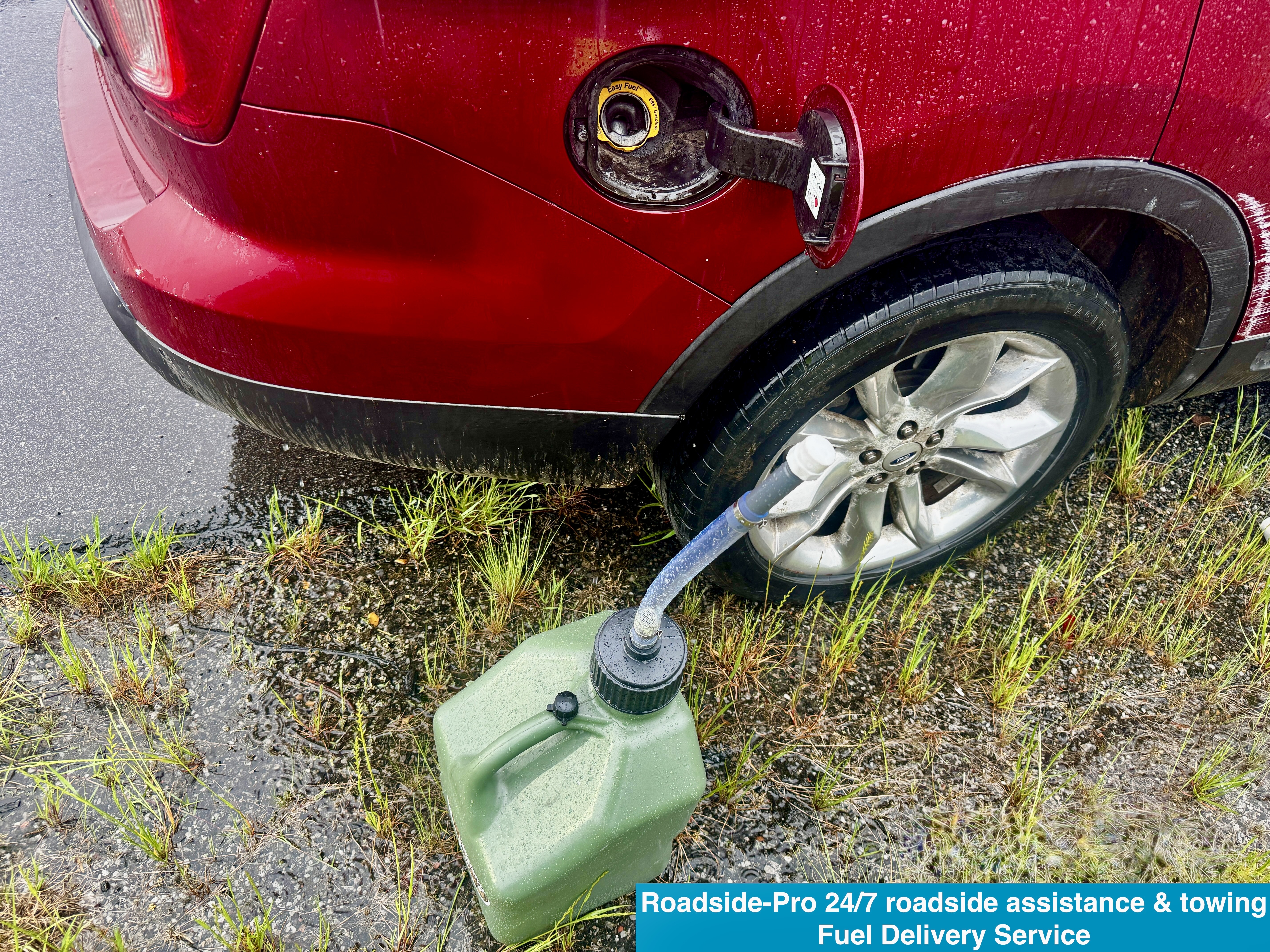 Roadside-Pro 24/7 roadside assistance & towing providing fuel delivery service